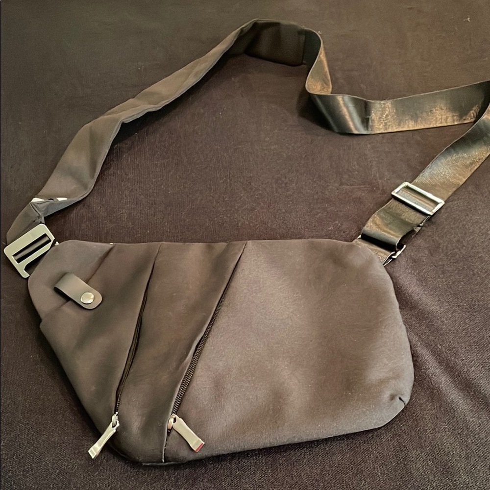 NWOT Black North Carry Anti- Theft Bag